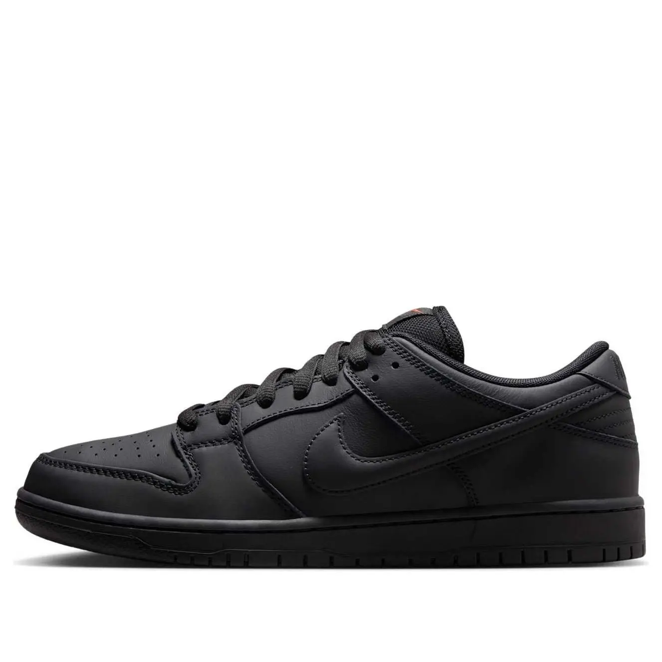 Nike SB Dunk Low Pro 'Triple Black' FJ1674-001 Nike SB Dunk Low Pro 'Triple Black' FJ1674-001
