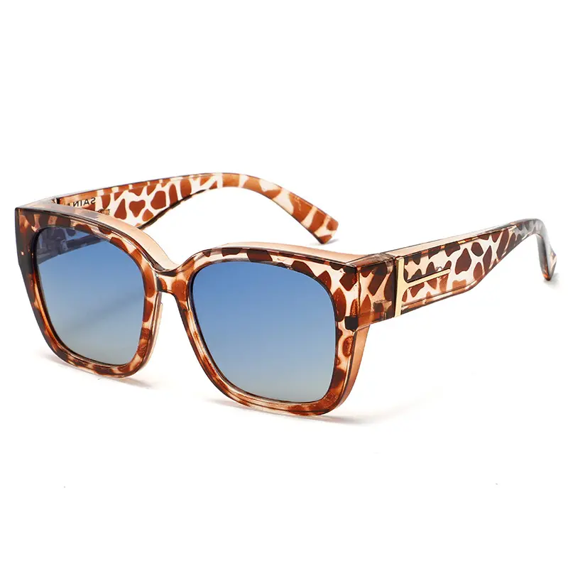 Tortoiseshell Frame, Gradient Blue Lenses