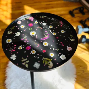 Coffee table with epoxy resin and dried flowers Black Black Assembled Extendable Garden