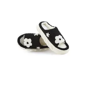 Quantika Black Slippers Quantika Black Slippers