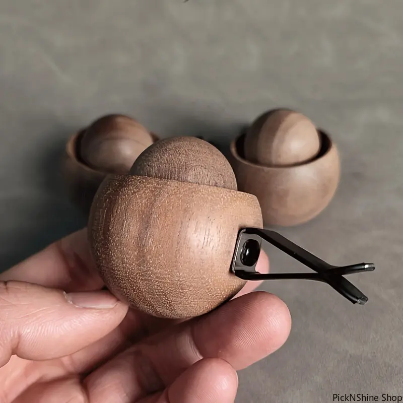 Mini Wooden Aromatherapy Atomizing Diffuser, Portable Scented Essential Oil Dispenser for Car and Bedroom