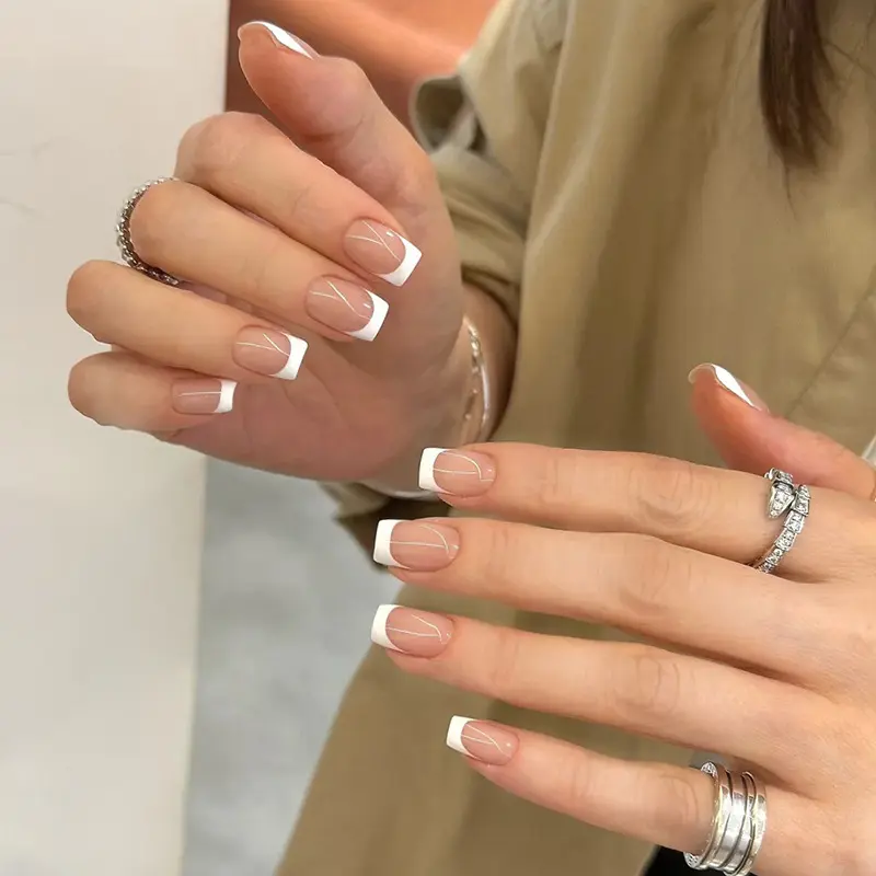 Set of 24 Short Square False Nails, Nude French Design, Glossy Finish, Reusable Nail Accessories for Parties and Daily Wear