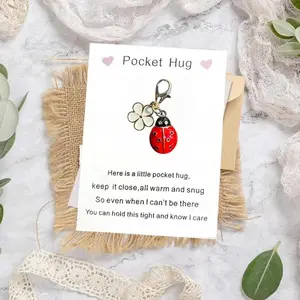 Cute Mini Chrysanthemum & Insect Keychains, Mixed Colors Resin Pendants, Perfect for Gifts, Classroom Activities, Garden Decorations