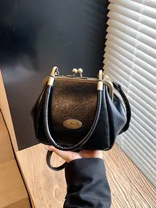 Retro personalized bucket bag, Casual trendy bag, versatile compact crossbody bag, can accommodate mobile phones and lipstick, suitable for daily commuting and shopping