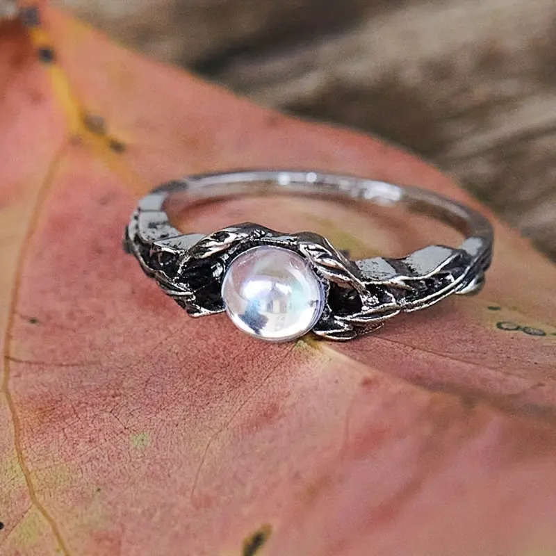 Male Bohemian Floral Ring - Vintage Moonstone, Leaf Motif, Golden-Tone Alloy, Single Band, Costume Jewelry Accessory for Casual Wear, Year-Round All-Fit Gift