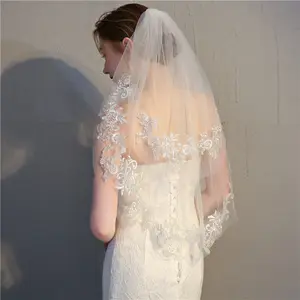 Short double-layer bridal veil, wedding photo and wedding dress accessory, lace small veil for photo taking