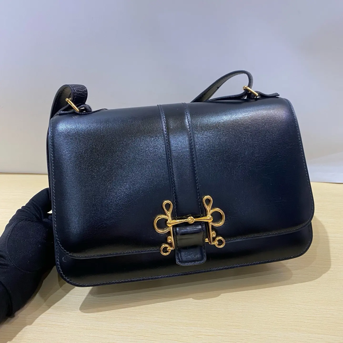 Pre-owned HERMÈS Vintage Constance Black Box Calf Leather Gold Engraved H Buckle SAC Sologne Hardware Luxury Crossbody Shoulder Bag 2503127