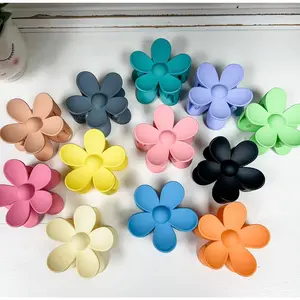 Large Crazy Daisy Claw Hairclip