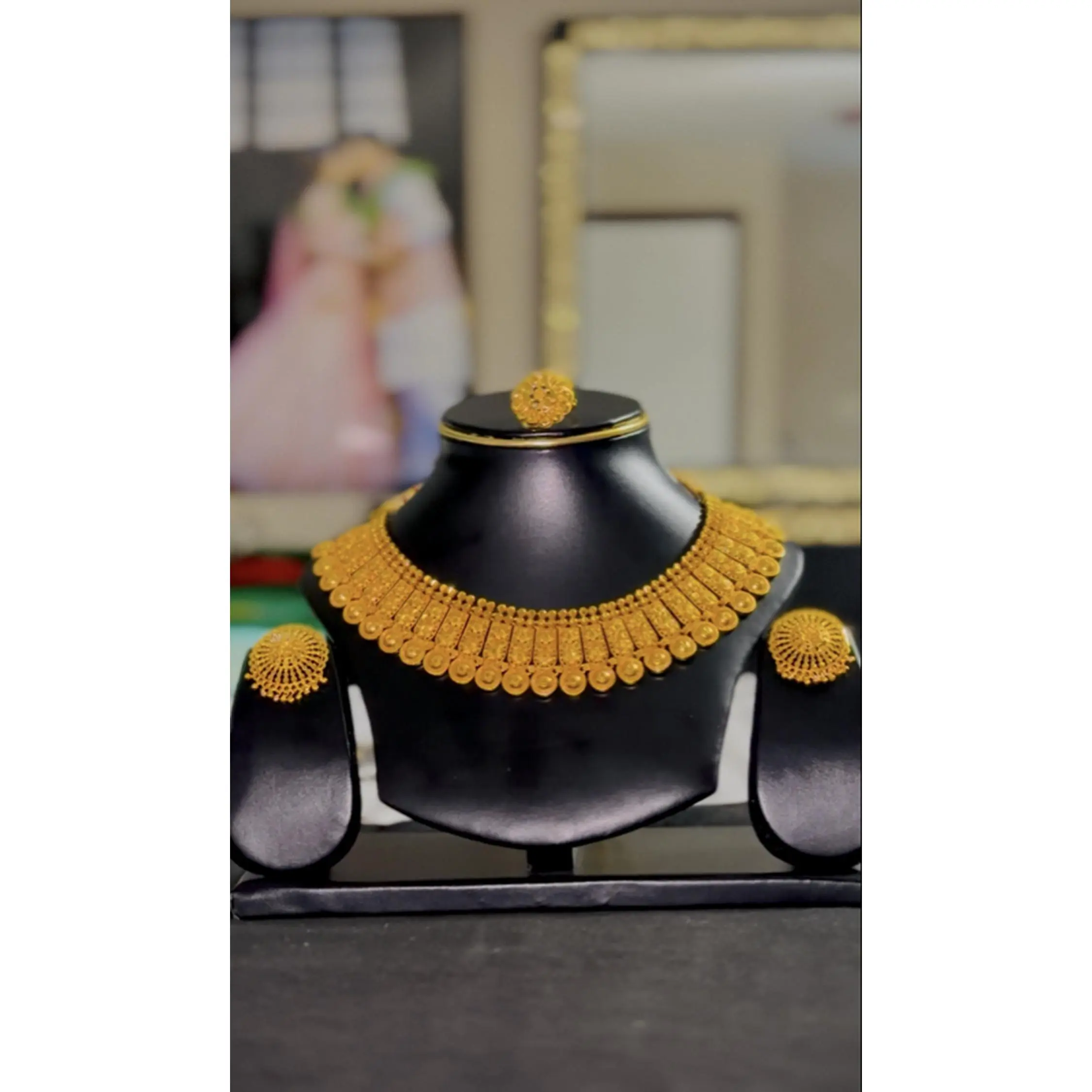 Heavy Gold Plated Necklace Set with Earrings and Rings for Elegant Look