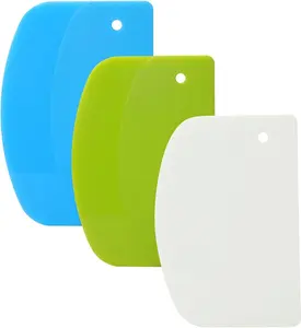 3 Pieces Food Dough Scraper Plastic Multi-Purpose Kitchen Pastry Cutting Tool Flexible Bowl Scraper with Curved Edge Cake Baking Bench Scraper High Quality PP Material Non-Toxic Easy Clean