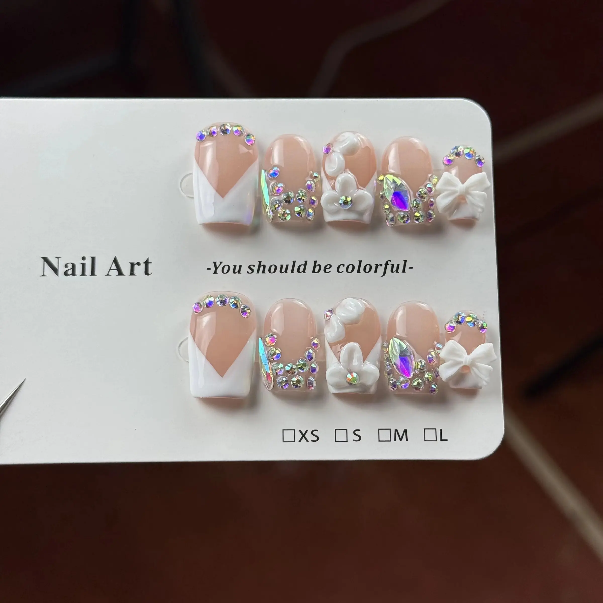 10pcs high-end Elegant and high-end style, hand-painted three-dimensional carvings, bows, and dazzling diamonds all over handmade fake nails, Nail Art Set, Glossy Finish, Short Square Shape, Nail Decoration, Nail Art Products