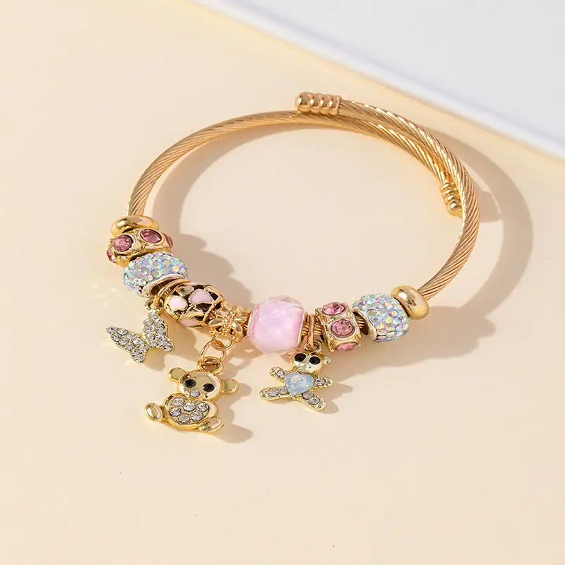 85 # YCB559 Butterfly Bear Pendant