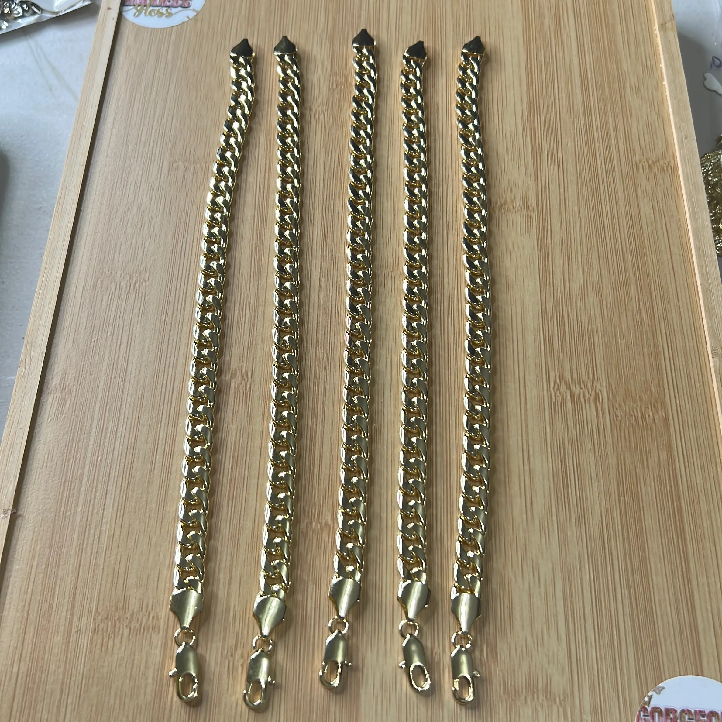 Thick Cuban Anklet for Women - Fashion Accessory