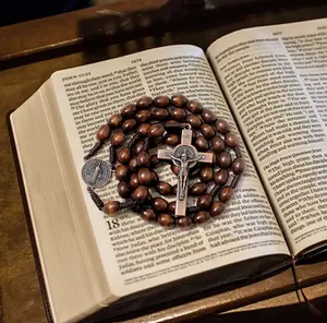 Wooden Saint Benedict & Crucifix Rosaries Design for Prayer & Gifting Comfortable Grip Religious Accessory Ideal for Personal Use and Prayer