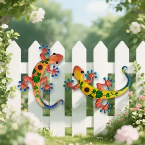 2pcs Metal Gecko Wall Decor, Colorful Lizard for Garden or Indoor Decoration, Suitable as a Gift for Mom, Dad, and Friends in Living Room and Outdoor Spaces