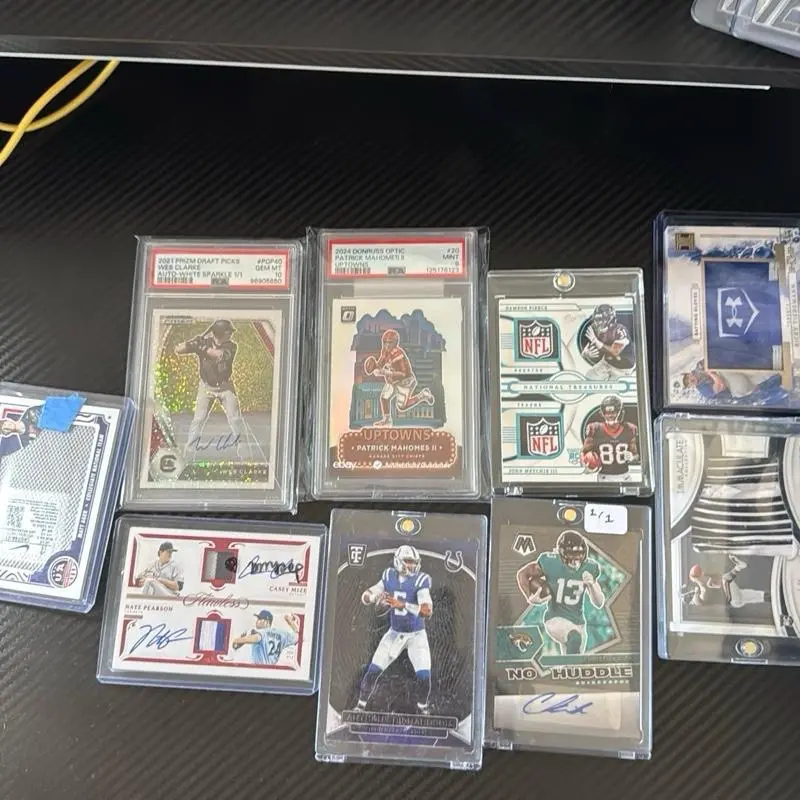Crown Reserve NFL Chase Pack High-End Tier 3 Ultra-Rare 1/1 Card Autographs Memorabilia Graded Cards freshly sealed