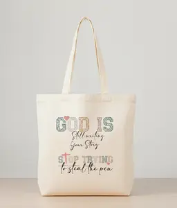 God is Still Writing Your Story Tote Bag Bolsa de Tela Inspiracional Faith Based Canvas Tote para Mujer Aesthetic Reusable Shopper Regalo Cristiano Inspirational Bible Verse Bag Versatile Everyday Use Eco Friendly Grocery Travel Bag