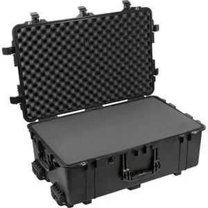 Pelican 1650 Case with Foam (Black)