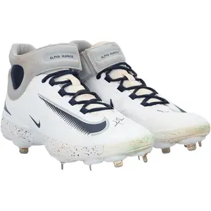 Matt Olson Atlanta Braves Autographed Game-Used White and Navy Nike Cleats from the 2024 MLB Season - RG13339951-52 - Fanatics Authentic Certified