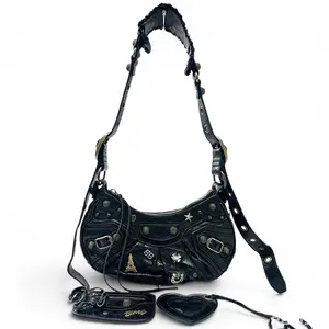 Pre-owned Balenciaga Leather Shoulder Bag Le Cagole Badge Detail D0096
