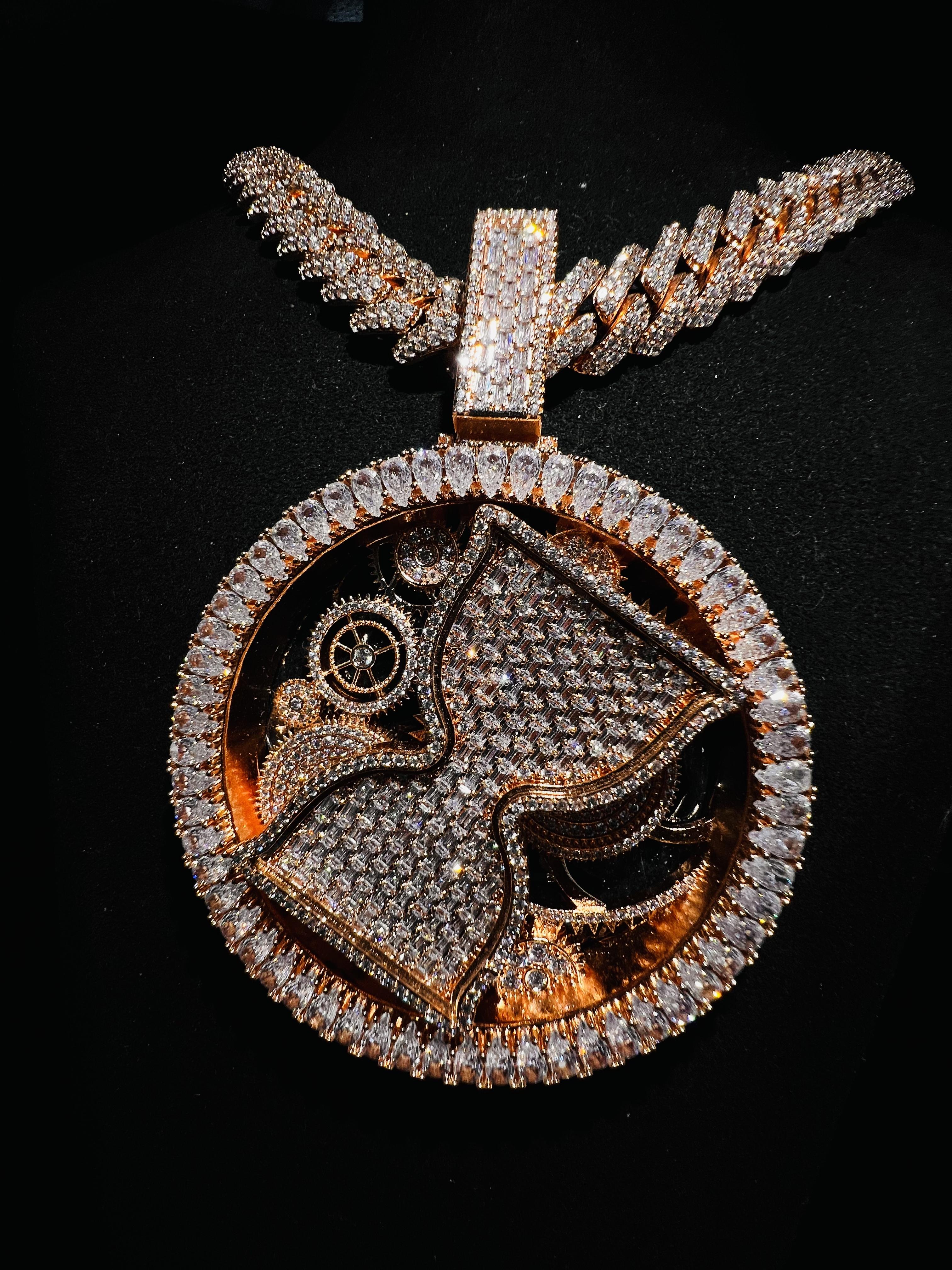 Luxury Rap Singer Customized Hourglass Jewelry VVS High Beauty Quality Rotating Hip Hop Hourglass Iced Personalized Customized Full Diamond Pendant, Valentine's Day Easter Anniversary Gift Jewelry