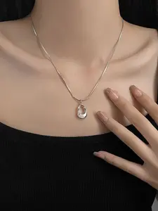 French Simple Daily Commute Versatile Minimalist Chain Irregular Hollow Water Drop Pendant Stainless Steel Necklace, Unisex Fashion Design Jewelry