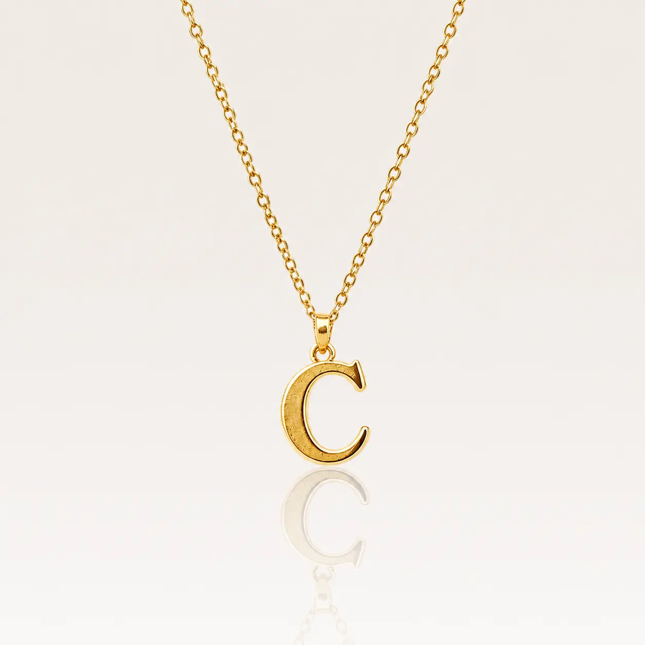 C Letter Necklace for Women, Gold Tone Initial Pendant Necklace, Minimalist Chain Jewelry, Personalized Style Accessory, Trendy Everyday Fashion Jewelry for Casual Wear, Dates, Parties and Gift Ideas