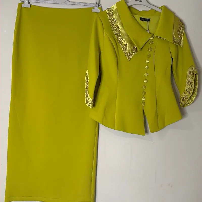 Women's 2-Piece Elegant Smart Outfit - Shirt and Top Set for Formal Occasions