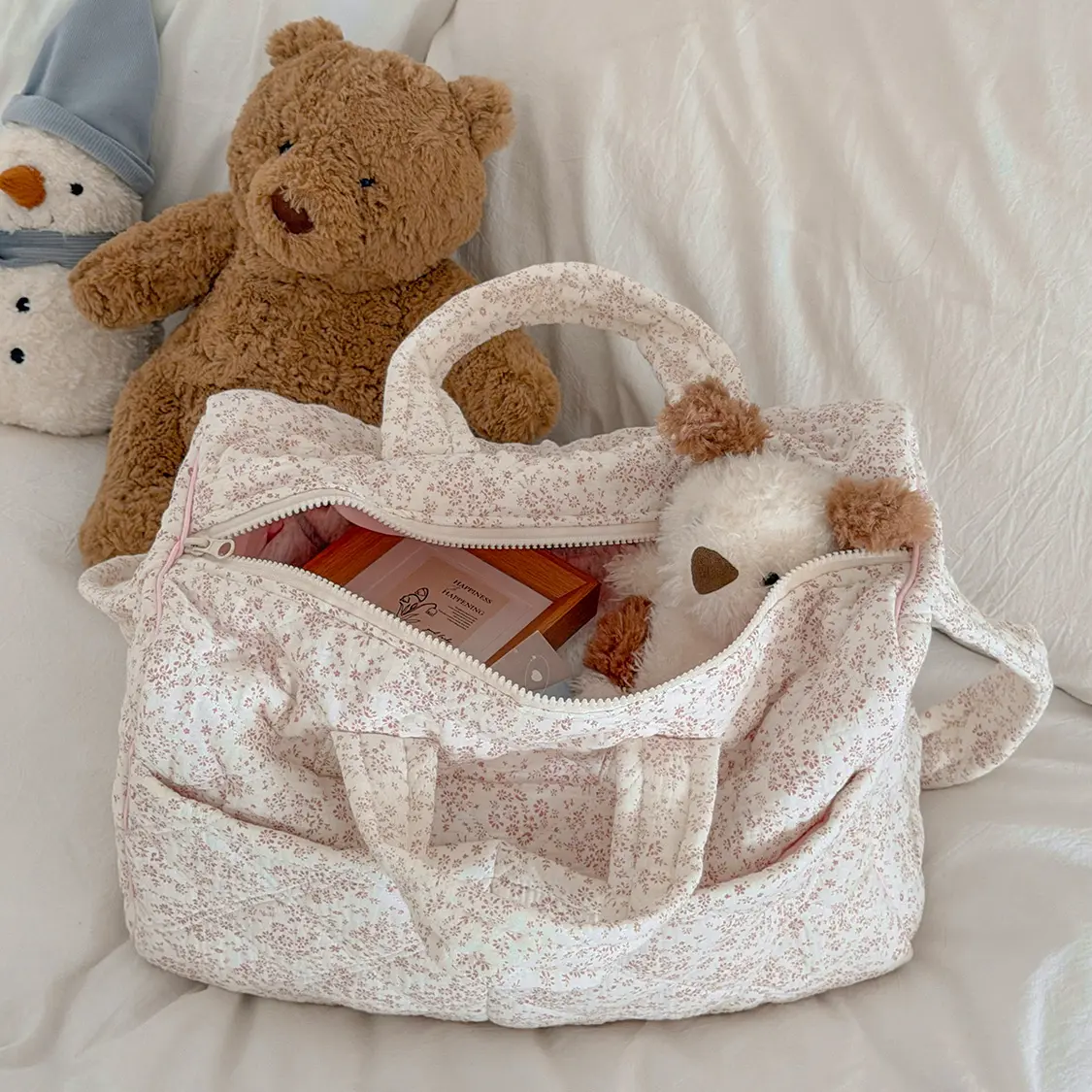 Sweet girl floral patchwork travel bag — cute soft padded carry-on suitcase with zipper; gentle cream-toned weekend travel bag for women’s everyday trips and short outings during pregnancy.