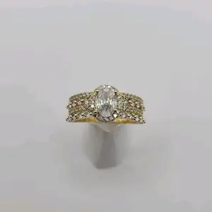 Elegant Clear Stones Laminated Gold Rings Sizes 6 7 8 9 Top 9mm Bottom 3mm Sparkling Design for Any Occasion