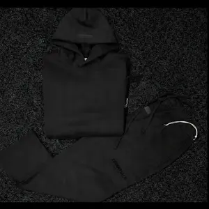Ess Sweatpants & Hoodie Street Wear New Arrival Black & Light Dark Set for Casual Outings Comfortable & Stylish Street Fashion Clothes Menswear Unisex Suits - Sneakers