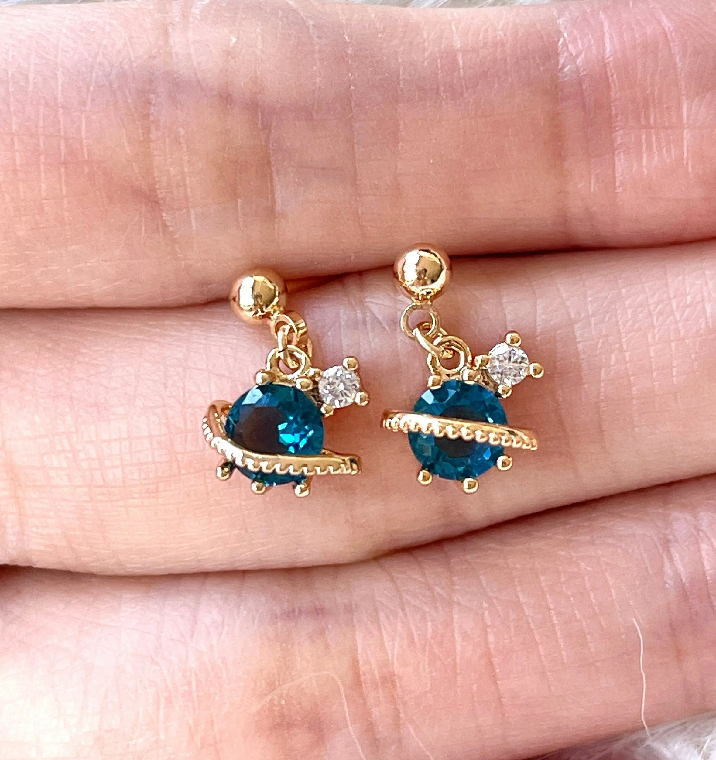 Blue Sapphire Saturn Earrings - 3D Planet Galaxy Earrings