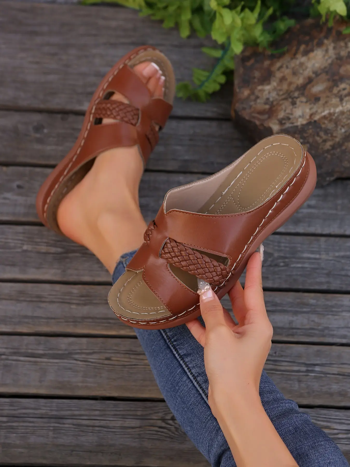 Korean Style Cross Strap Women Sandals, Casual Flat Sandals, Summer Woven Chunky Thick Sole Rubber, Soft Comfortable Bottom, Perfect for Skirt Pants, Stylish Shoes Footwear