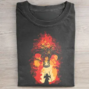 Gildan Menswear Fitted Short-Sleeve Crew Neck Round Neck T-Shirt - Vintage Gandalf vs Balrog Graphic - Lord of The Rings "You Shall Not Pass" Movie Streetwear