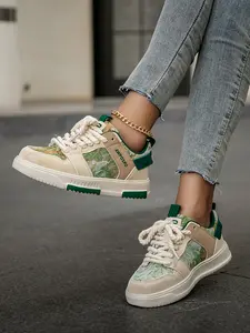 Women's Unique Forest Painting Design Couple Comfort Round Toe Thick Front Lace-Up Casual Skate Sneaker Trainer Shoes, Stylish and Cozy Footwear for Couples, Sports Shoes, Sneakers Shoes