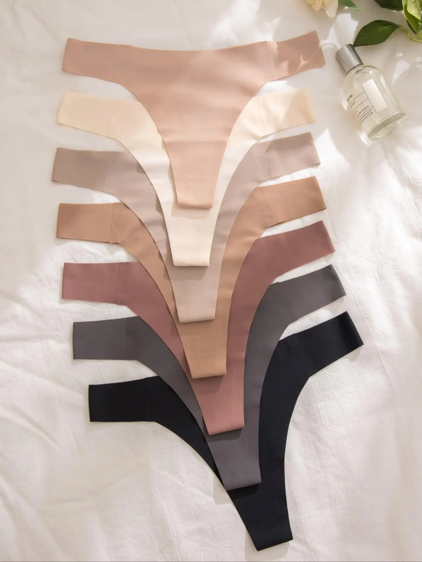 Women's Plain Thong, Casual Seamless Panties, Lady Underwear for All Seasons, Summer Outfits 2024