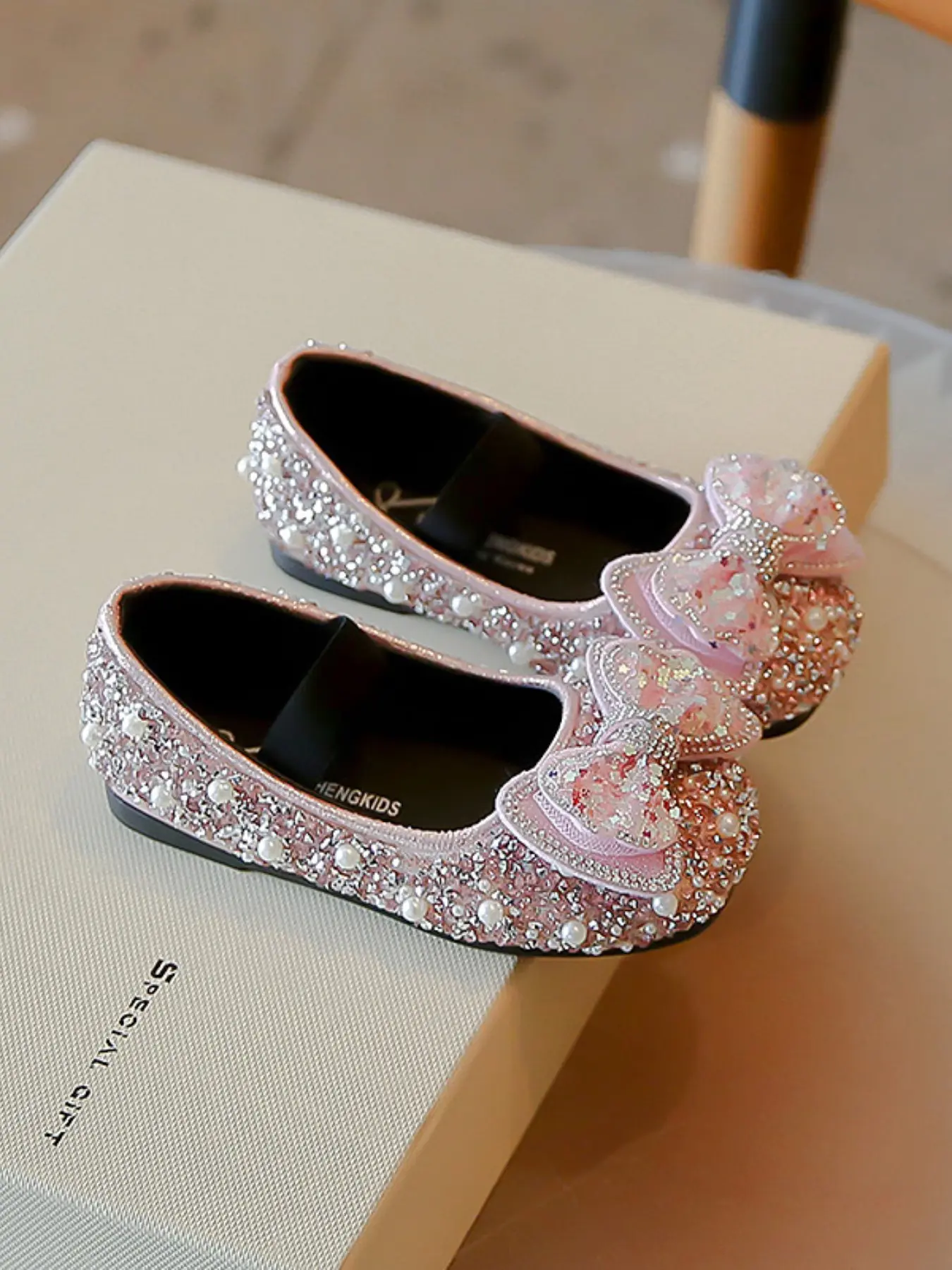 Stop scrolling! This is the sign to upgrade her party dress game. Classic Velcro Flat Mary Janes with a fairy-tale upgrade! All the sparkles, all the pearls, none of the shoelace struggle. Your princess approved!  Shop link in bio!