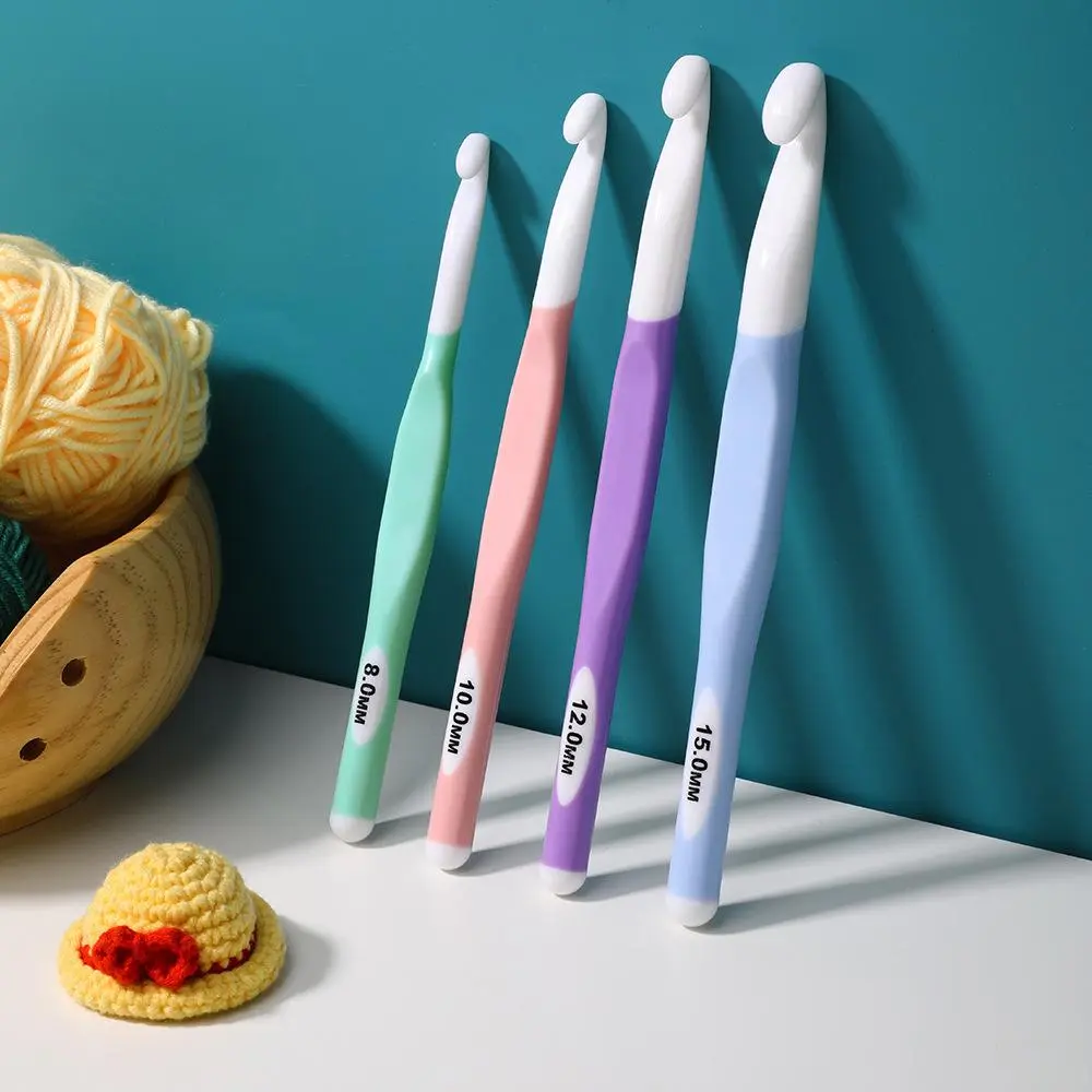Large 2-Tone TPR Plastic Crochet Hook with Soft Handle for DIY Knitting & Crochet Crafts