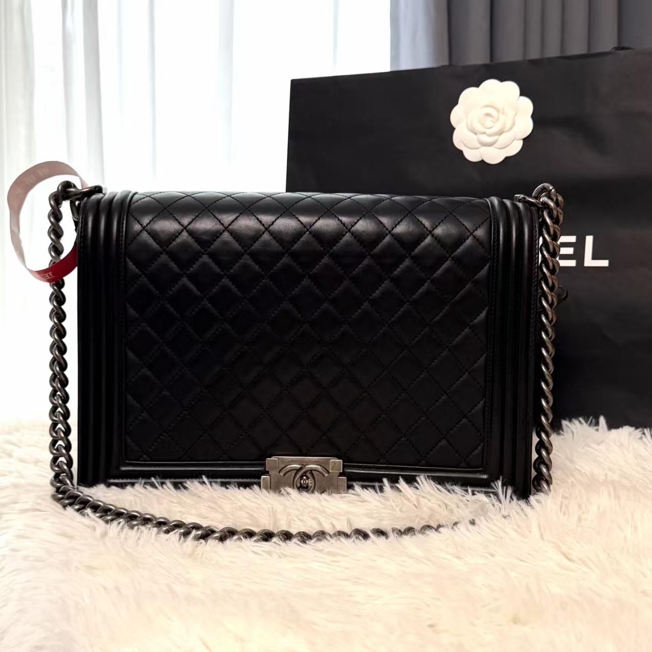Pre-owned CHANEL Boy Large | Black Quilted Leather Silver Hardware,2012 Vintage|19721323