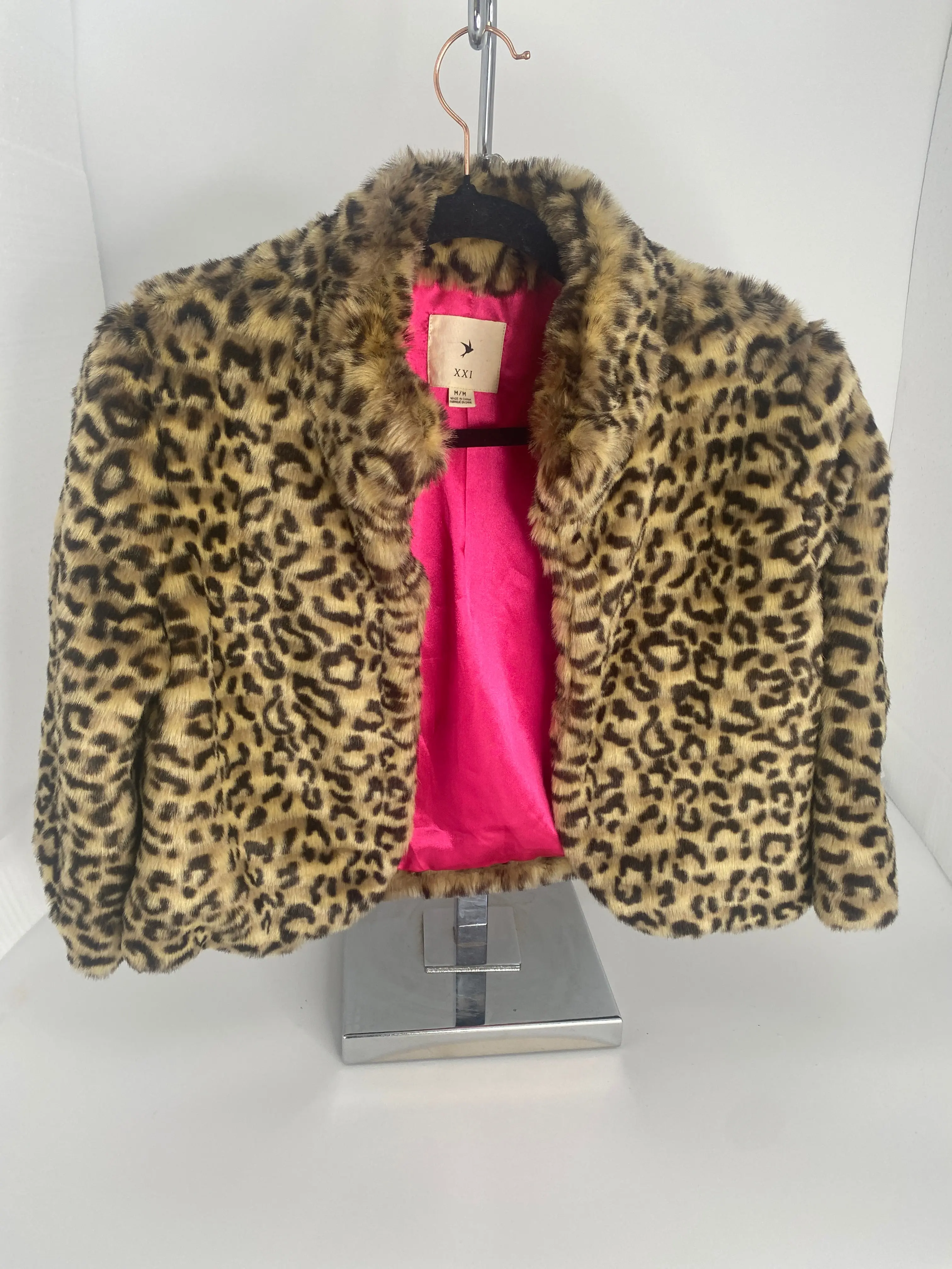 Cropped Faux 3/4 Sleeve  Fur Leopard Jacket by XXI  90s
