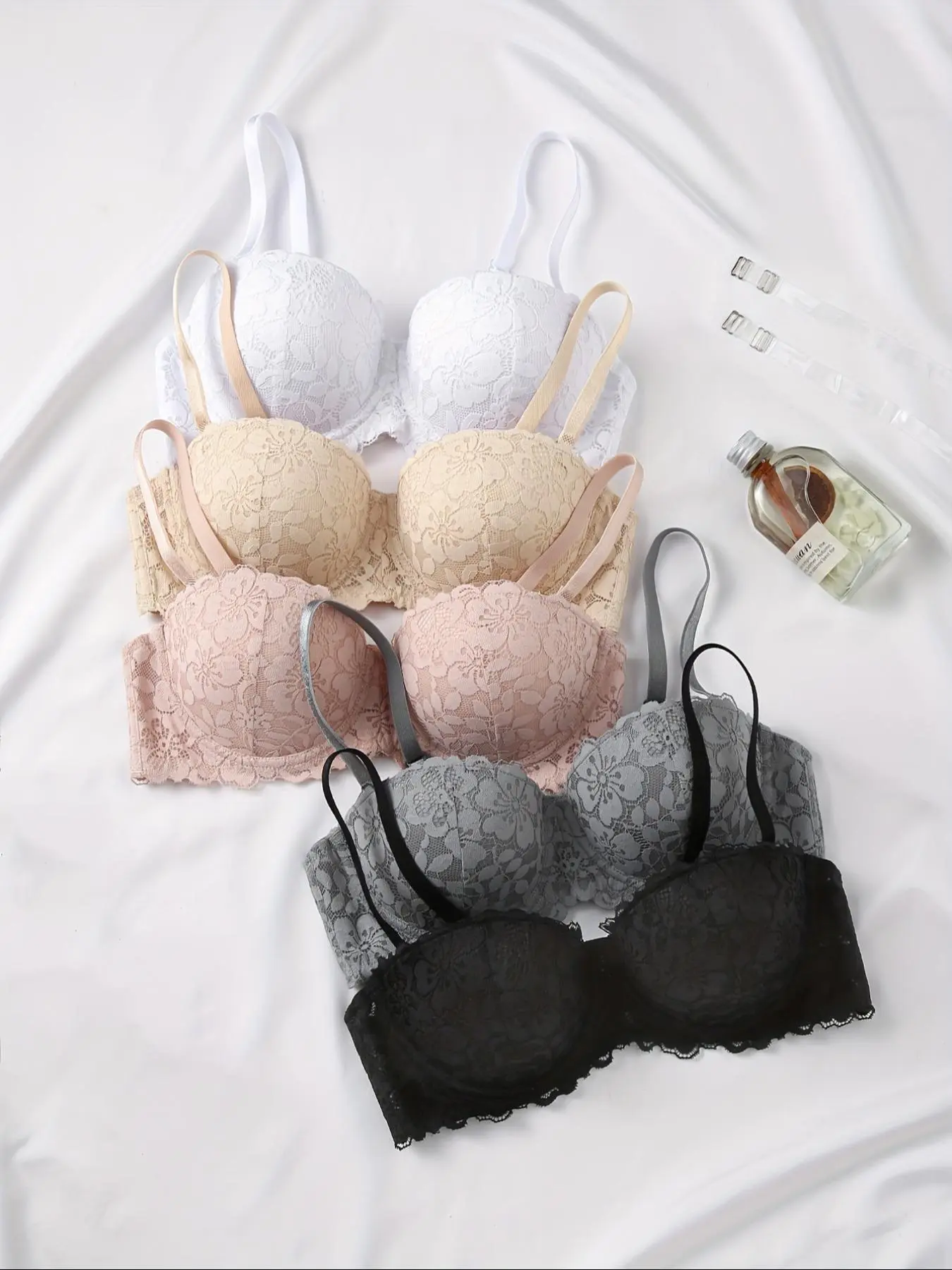 Women's Floral Push Up Lace Bra, Comfortable Breathable Detachable Shoulder Straps Strapless Bra, Lingerie for All Seasons, Floral Lace Brassiere