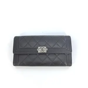 Pre-owned CHANEL leather Wallet Quilted Long Boy Flap Black BF0091