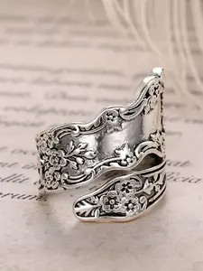 Vintage Women's Leaf Decor Asymmetrical Ring, Fashion Accessories for Women, Trendy Accessories, Vintage Rings Jewelry