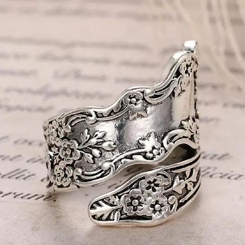 Vintage Women's Leaf Decor Asymmetrical Ring, Fashion Accessories for Women, Trendy Accessories