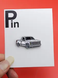 1PC Chevrolet 454 SS Pickup Truck Enamel Vintage Hat Clip Classic Retro American Metal Style Golf Hat Clip Pins Brooch for Truck Enthusiasts Trendy Baseball Cap Accessories Backpack Clothes Pin Badge Party Jewelry Gift For Friends