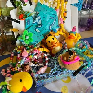 PLURR KIT! FESTIVAL READY KANDIS AND MORE FOR YOU TO TRADE!