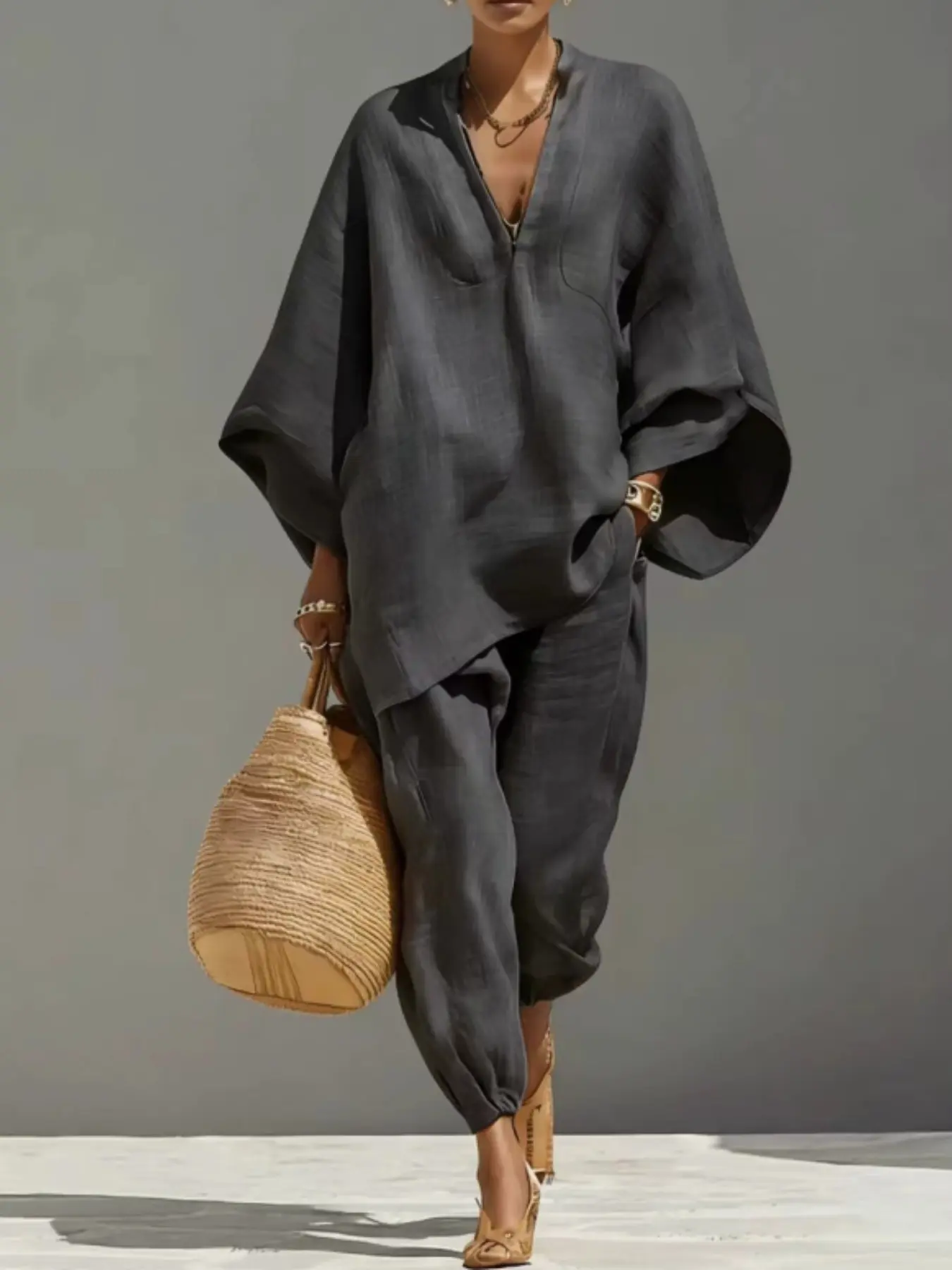 Fashion Women's Casual Lightweight Batwing Sleeve V Neck Baggy Loose Fit Blouse Set, Comfortable and Stylish for Daily Wear, Perfect for Relaxing Days