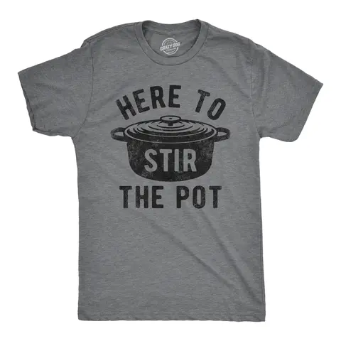 Mens Here to Stir The Pot T Shirt Funny Thanksgiving Dinner Cooking Trouble Maker Joke Tee for Guys Mens Funny T Shirts Cool Vintage Graphic Tees Thanksgiving Shirts for Men Funny Food Short Sleeve Novelty Tees Dark Grey