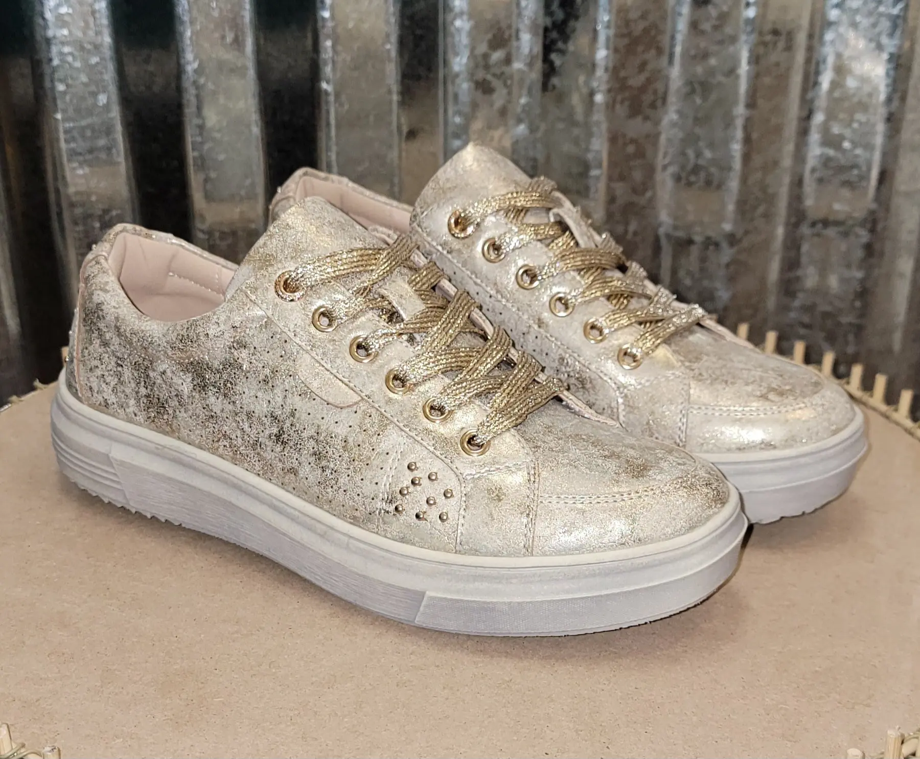 Corkys Down Time Sneaker