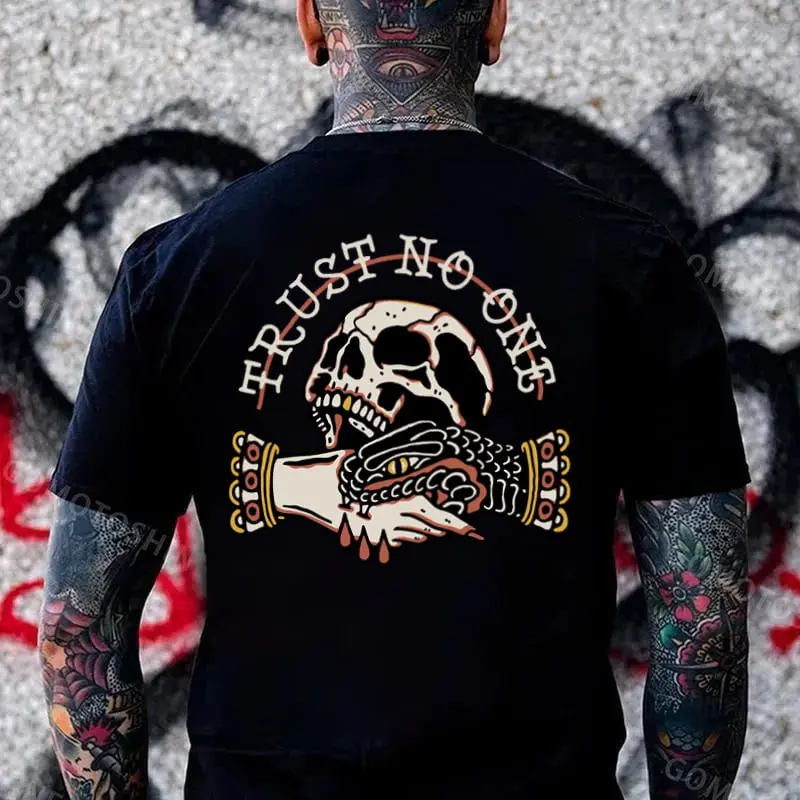 TRUST NO ONE Skull Snake Biting Hand Black Print Tshirt Breathable Cotton
